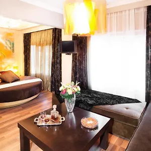 Plaza Hotel, Philian And *** Салоники